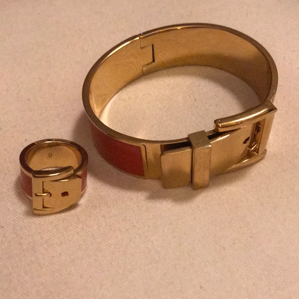 Jewelry - Picture 1 of 2